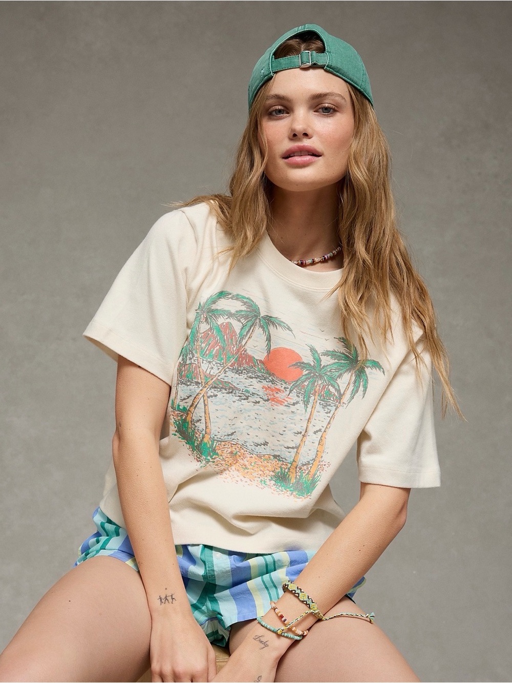 American Eagle Boxy Graphic T-Shirt